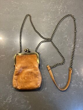 HOBO Kisslock Tan Leather Crossbody with Antique Brass Chain Strap